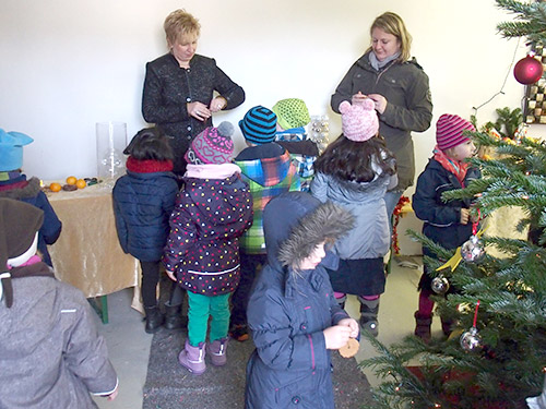 Adventsmarkt / Frderverein der Kindertagessttte Villa Sonnenschein